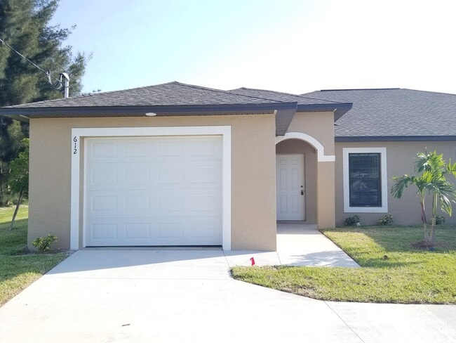 612 SW 8th Pl