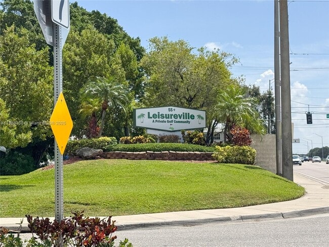 161 NW 27th Ct in Pompano Beach, FL - Building Photo - Building Photo