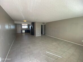 8122 N 33rd Ave in Phoenix, AZ - Building Photo - Building Photo