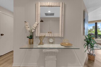 910 Island Dr in Rancho Mirage, CA - Building Photo - Building Photo