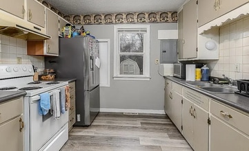 329 S 64th St in Kansas City, KS - Building Photo - Building Photo