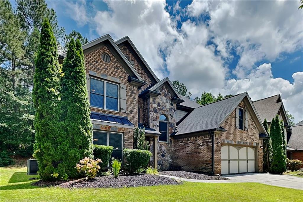 2564 Dolostone Way in Dacula, GA - Building Photo