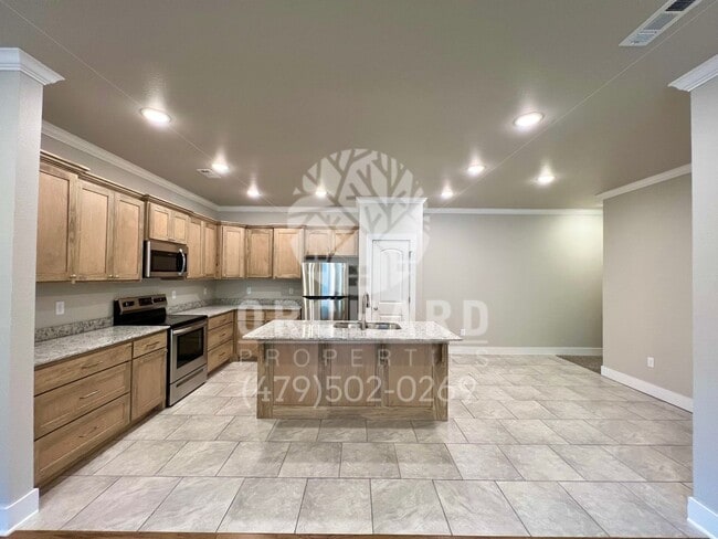 580 Bradford Dr in Springdale, AR - Building Photo - Building Photo