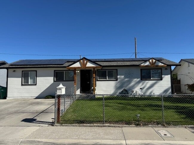 1140 Goldfield St in Reno, NV - Building Photo - Building Photo