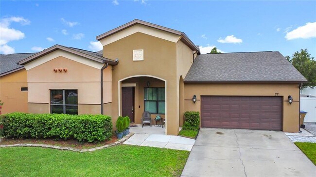 property at 911 La Terraza Lane