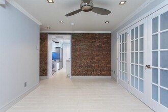 221 E 11th St, Unit GCD in New York, NY - Building Photo - Building Photo