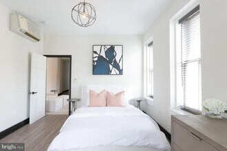 1210 N Calvert St in Baltimore, MD - Building Photo - Building Photo