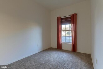 712 Creekside Dr in Hummelstown, PA - Building Photo - Building Photo