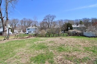 43 Willow Rd in Rocky Hill, CT - Building Photo - Building Photo