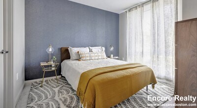 1550 Soldiers Fld Rd in Boston, MA - Foto de edificio - Building Photo