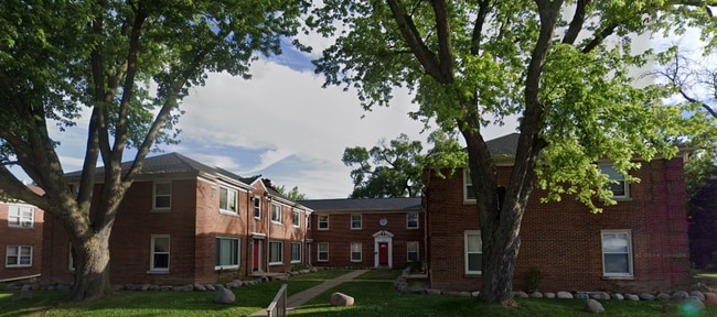 property at 7224 W Burleigh St