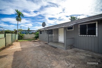 96-239 Waiawa Rd in Pearl City, HI - Foto de edificio - Building Photo