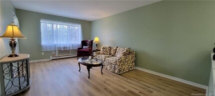 4 Eden Ct in Brookfield, CT - Building Photo - Building Photo