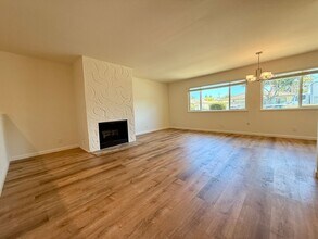 519 Alberta Ave in Sunnyvale, CA - Building Photo - Building Photo