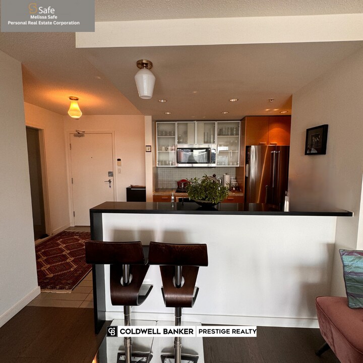 980 Cooperage Way in Vancouver, BC - Building Photo