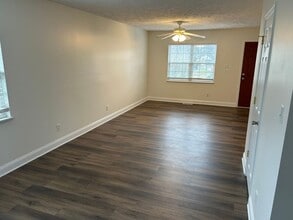 907 Mynders Ave in Maryville, TN - Building Photo - Building Photo