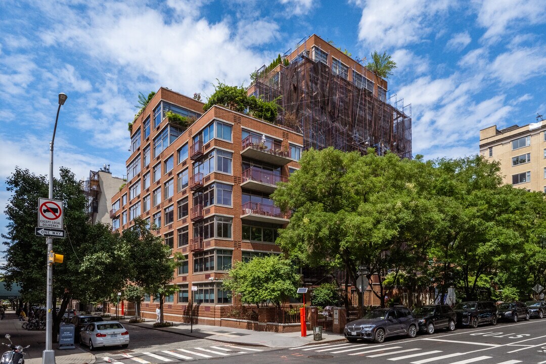 800 Washington St in New York, NY - Foto de edificio