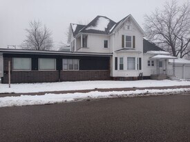 1-603 1/2 N Superior Ave in Tomah, WI - Building Photo