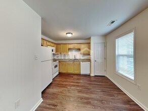 51 Wolf Creek Ln in Lillington, NC - Building Photo - Building Photo