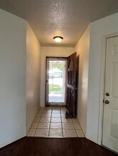 825 Manor Dr in Angleton, TX - Building Photo - Building Photo