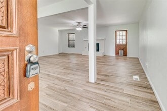 222 Crest Ct in Norman, OK - Building Photo - Building Photo