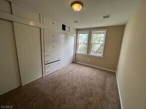 163 E 22nd St in Paterson, NJ - Building Photo - Building Photo