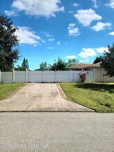 883 Fairhaven St NE in Palm Bay, FL - Building Photo - Building Photo