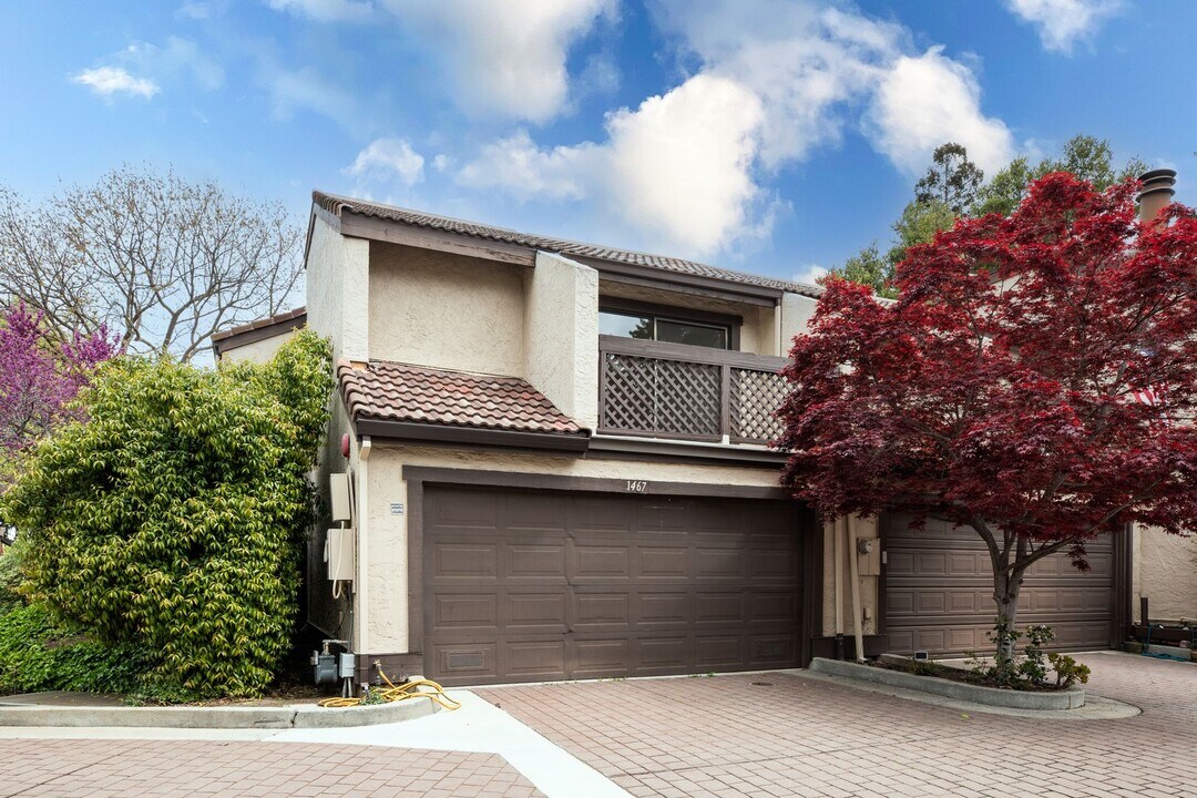 1467 Tyler Park Way in Mountain View, CA - Building Photo