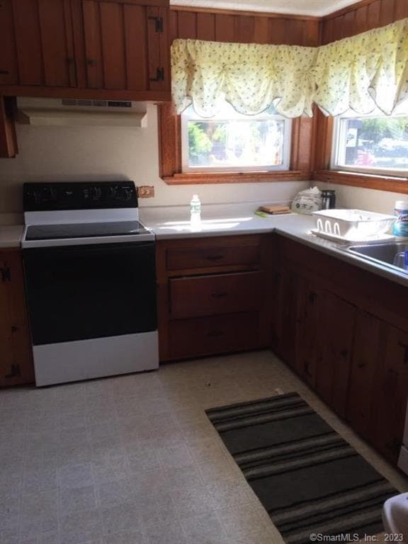 42 Grove Beach Rd S in Westbrook, CT - Building Photo - Building Photo