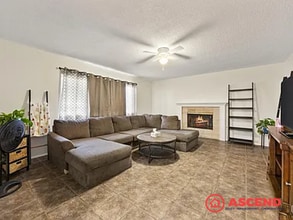 3700 Wenatchee Ave in Bakersfield, CA - Building Photo - Building Photo