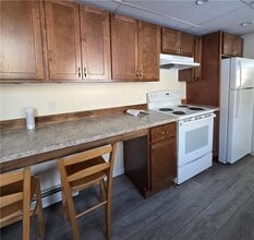 765 S County Trail in Exeter, RI - Building Photo - Building Photo