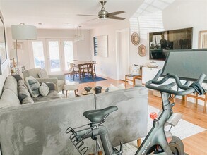 5546 Pagewood Ln in Houston, TX - Building Photo - Building Photo