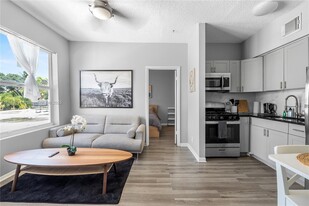 1320 Drexel Ave in Miami Beach, FL - Building Photo