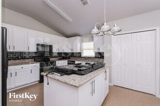 9728 Highland Ridge Dr in Hudson, FL - Building Photo - Building Photo