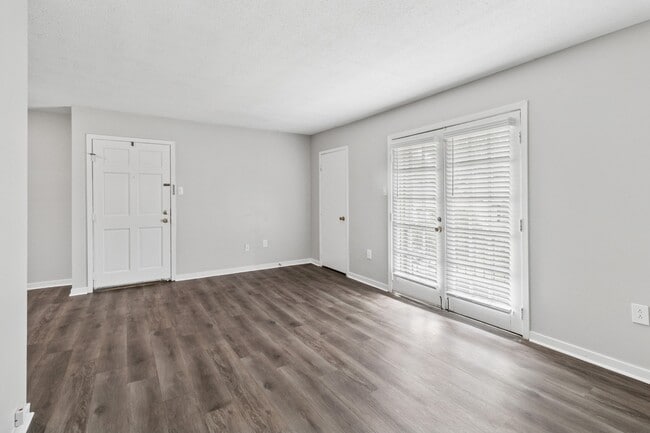 River Oaks Apartments in Vicksburg, MS - Building Photo - Building Photo