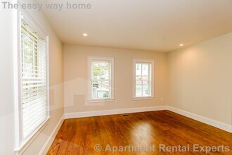 126 Columbia St, Unit 2 in Cambridge, MA - Building Photo - Building Photo