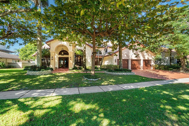 property at 4407 Woodfield Blvd