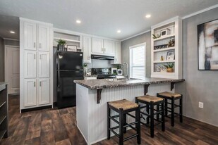 10504 Sunny Mdws Blvd in Tyler, TX - Building Photo