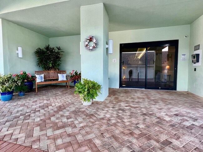 2700 N Hwy A1A in Fort Pierce, FL - Building Photo - Building Photo