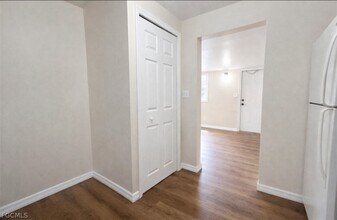 719 Burdick Ave in Tice, FL - Building Photo - Building Photo