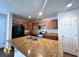 7625 Leafy Forest Way in Jacksonville, FL - Building Photo - Building Photo