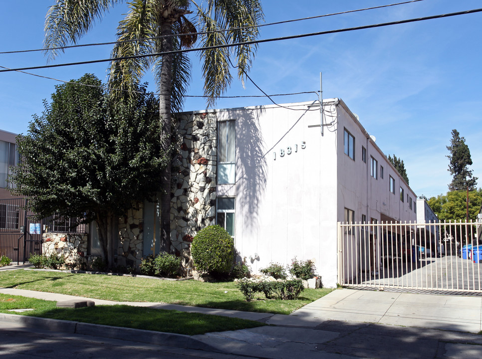 18315 Malden St in Northridge, CA - Building Photo