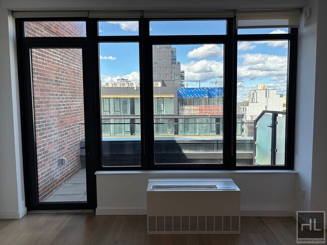 NORTHERN BOULEVARD in Queens, NY - Building Photo - Building Photo