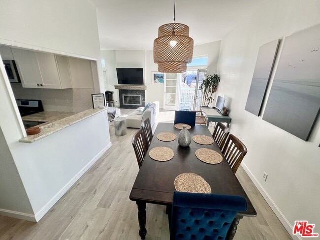 32 28th Pl in Los Angeles, CA - Building Photo - Building Photo