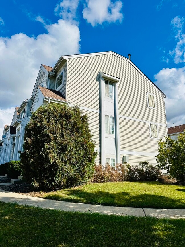 9499 Harrison St in Des Plaines, IL - Building Photo - Building Photo