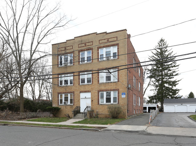 50 Lorraine St in New Britain, CT - Building Photo - Building Photo