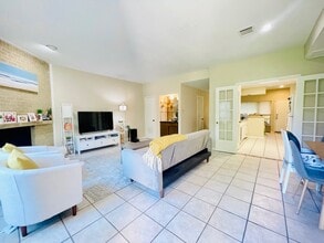 8263 Wednesbury Ln in Houston, TX - Building Photo - Building Photo