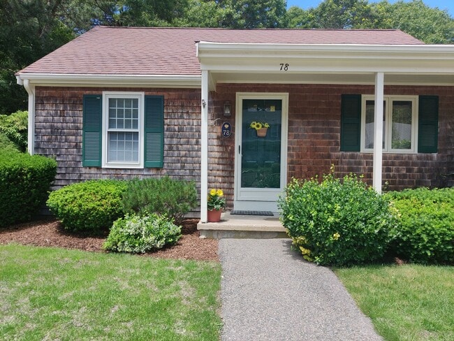 78 Debs Hill Rd in Yarmouth, MA - Building Photo - Building Photo