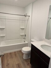 404 Halfmoon Dr in Lockhart, TX - Building Photo - Building Photo