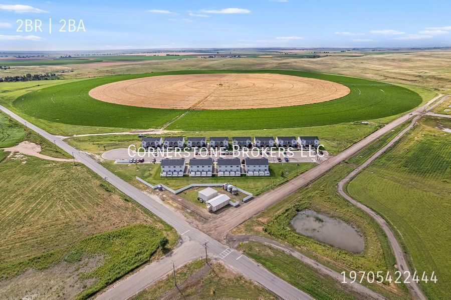 112 Parkview Ct in Wiggins, CO - Building Photo